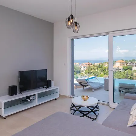 Pet Friendly In Prigradica