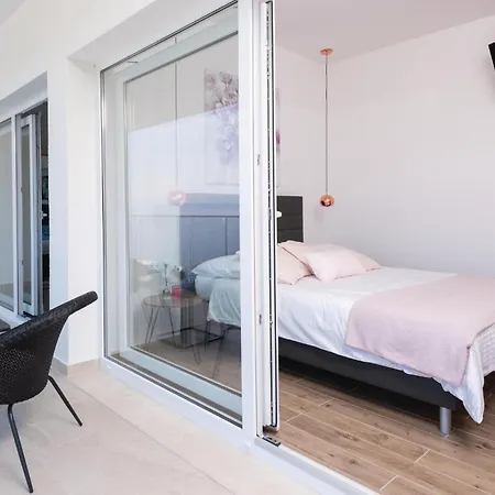 Pet Friendly In Vikendica *